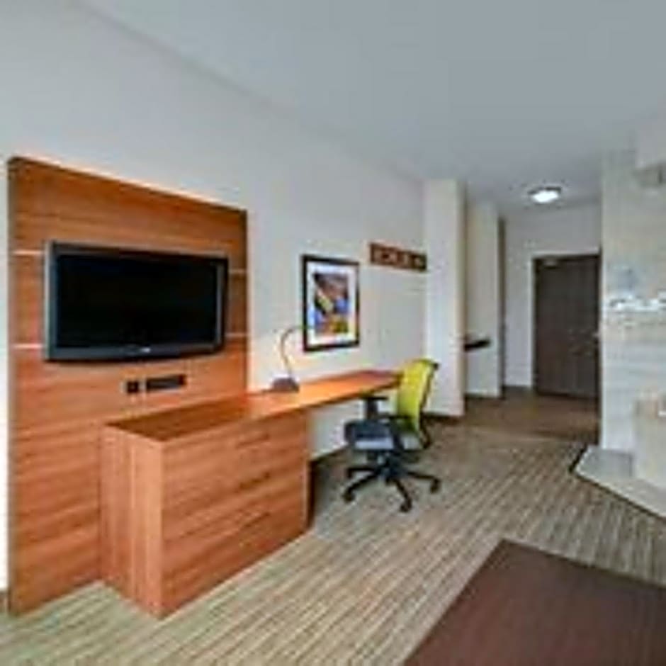 Holiday Inn Express Marshall By IHG