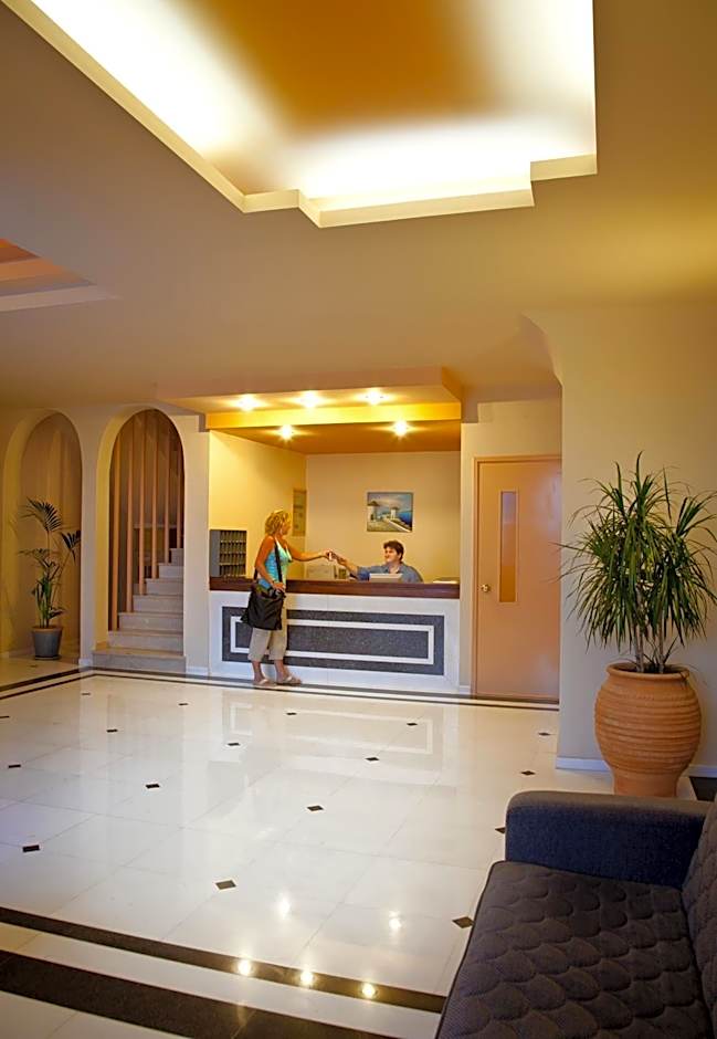 Creta Hotel