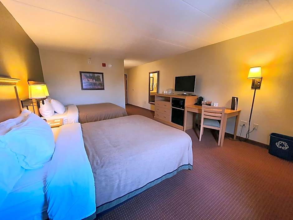 Photo 1 of 4 of Executive 2 Queen Beds