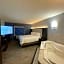 Holiday Inn Express & Suites Columbia - East Elkridge