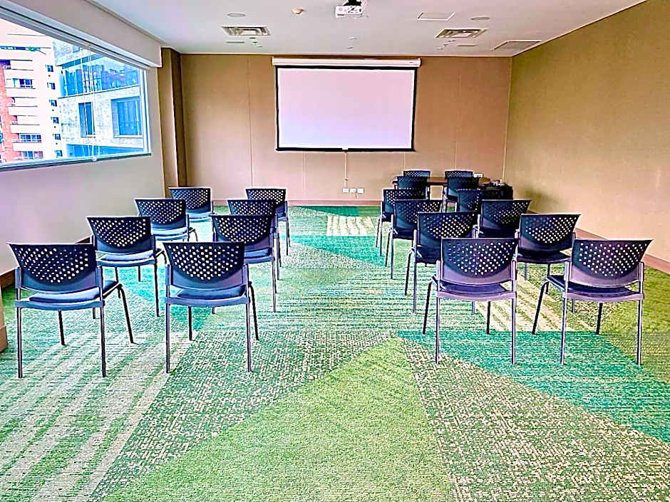 Hampton Inn By Hilton Medellin, Colombia