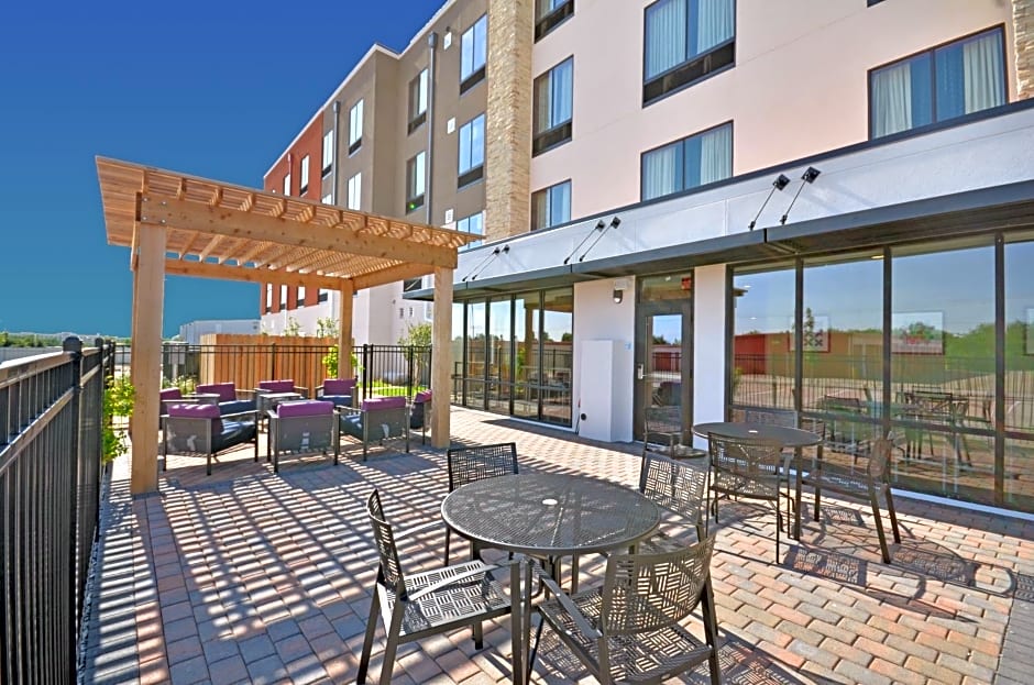 Holiday Inn Express & Suites Oklahoma City Mid - Arpt Area By IHG