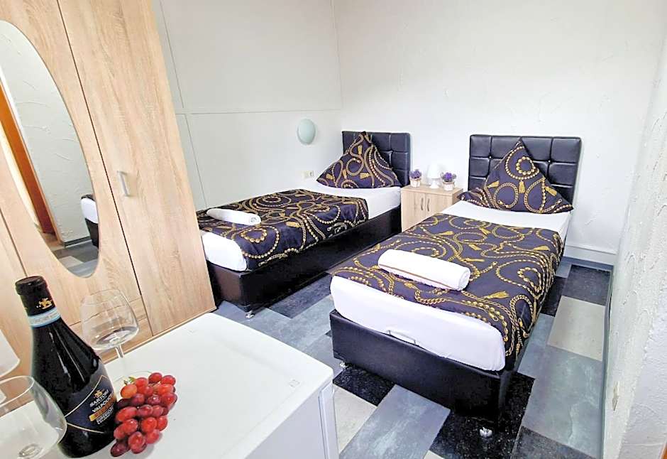 Zur Schönen Lau- Monteurzimmer