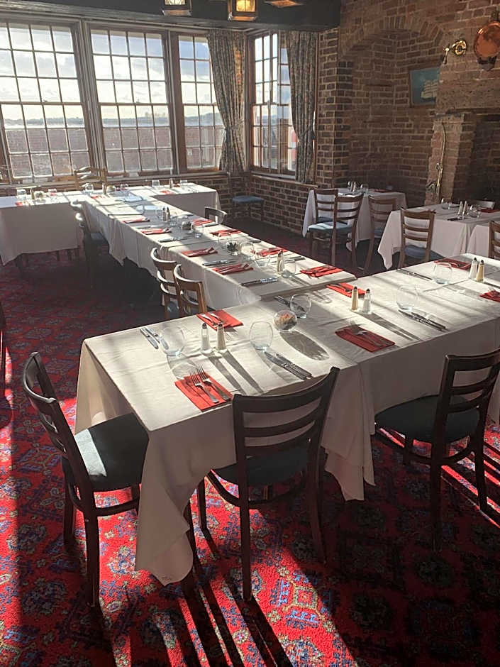 Ye Olde White Harte Hotel