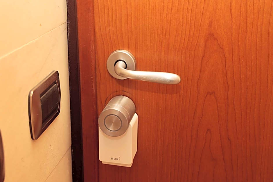 Cardinal Vatican Inn