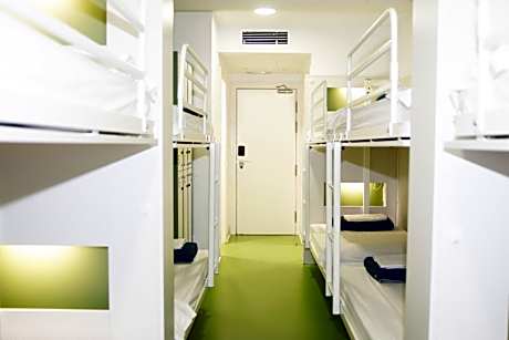 Bed in 10-Bed Mixed Dormitory Room with Private Bathroom