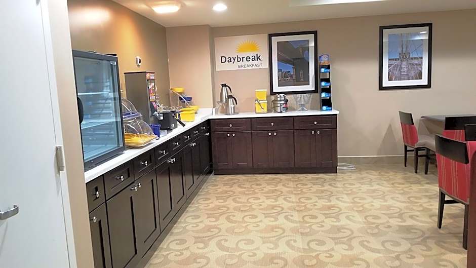 Days Inn by Wyndham Brooklyn Marine Park