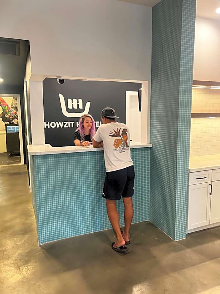 Howzit Hostels Maui