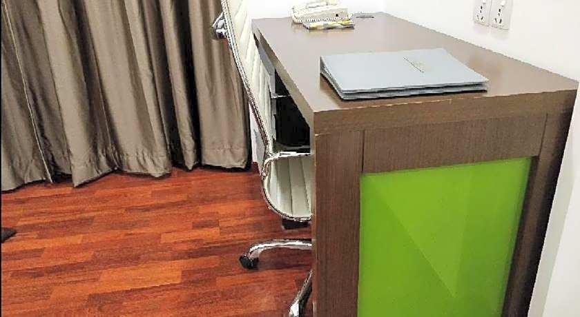 Lemon Tree Hotel Banjara Hills