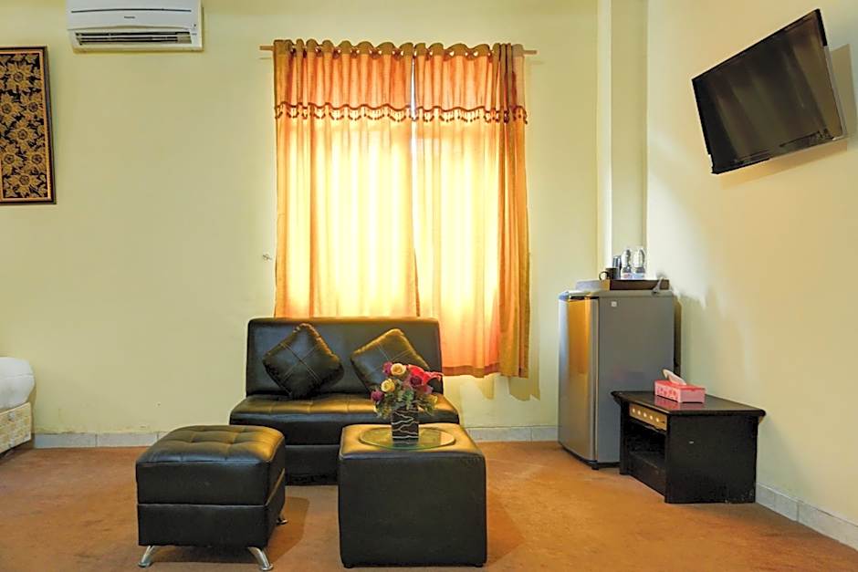 Collection O R.Sukamto Near Palembang Trade Center Mall