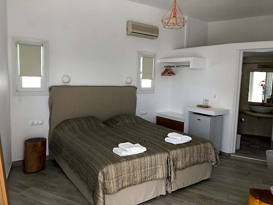 Agia Anna Beachfront Boutique