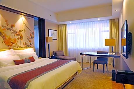 Standard King Room with Garden View (Baiyun)