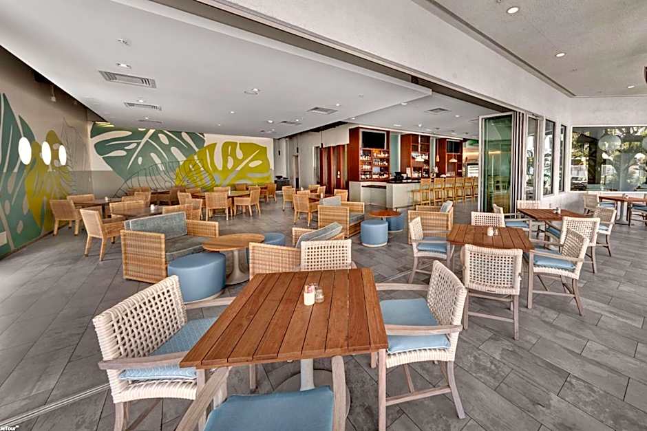 Hotel MdR Marina Del Rey- A DoubleTree By Hilton