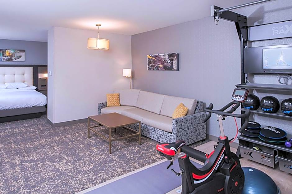 DoubleTree by Hilton Hotel Utica