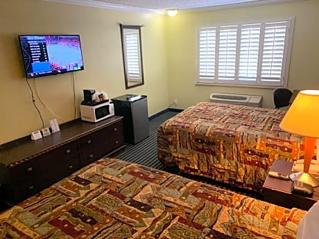 Studio Suite with Two Queen Beds - Non-Smoking