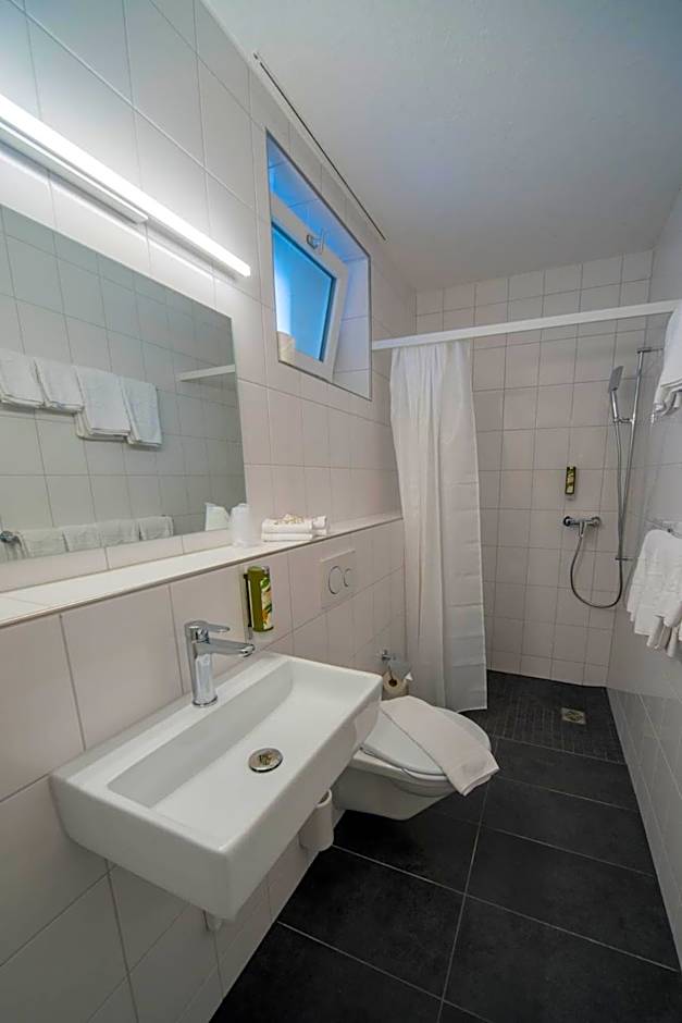 Beausite Garden Apartment & Budget Rooms