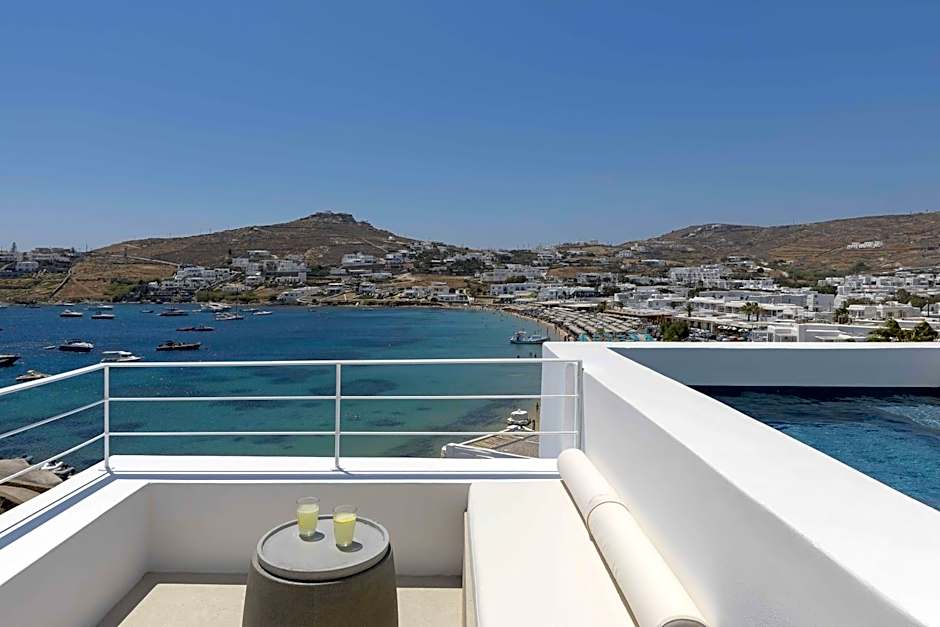 CUBIC Mykonos Seafront Design Suites