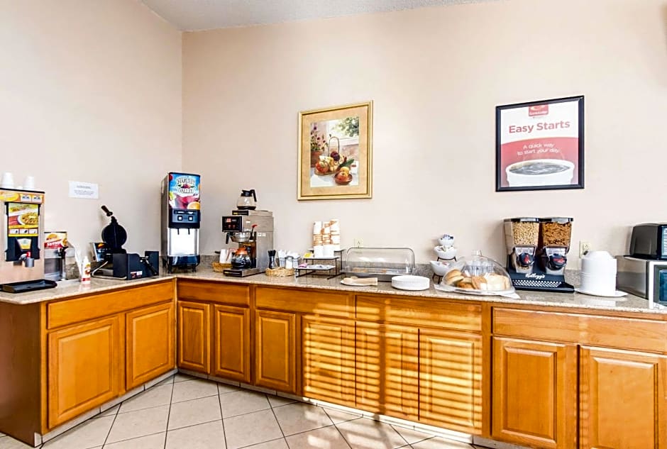 Econo Lodge Norwalk