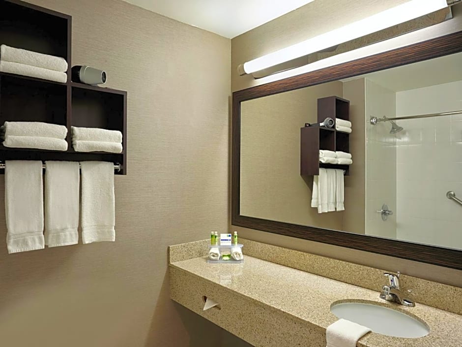 Holiday Inn Express Naples Downtown 5th Avenue By IHG