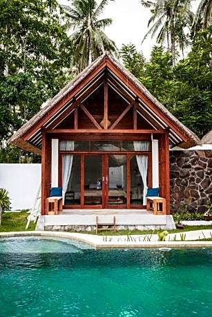 LMBK Surf House
