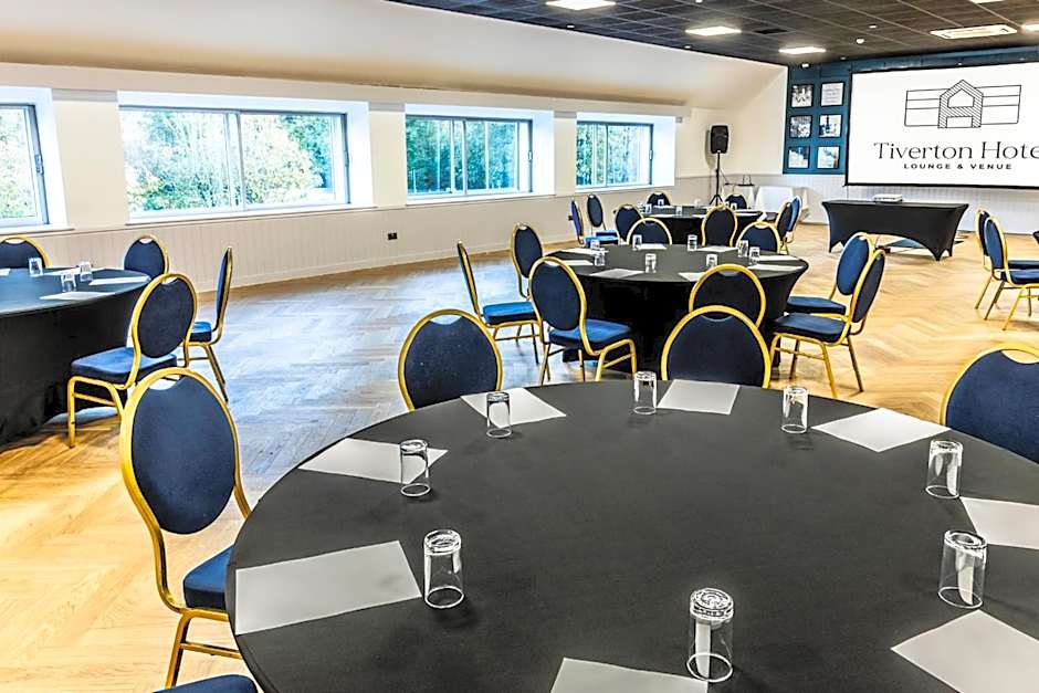 Tiverton Hotel Lounge & Venue