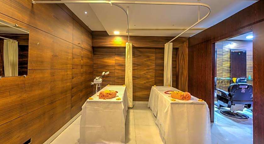 Hotel Pioneer Grand Palace