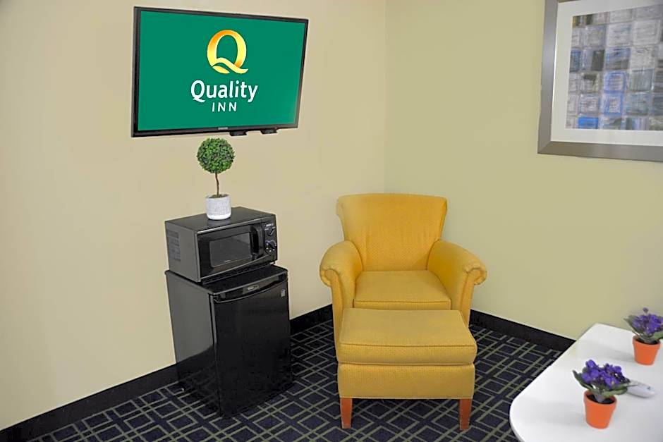 Quality Inn & Suites