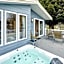 The Haven Lodge with Hot Tub
