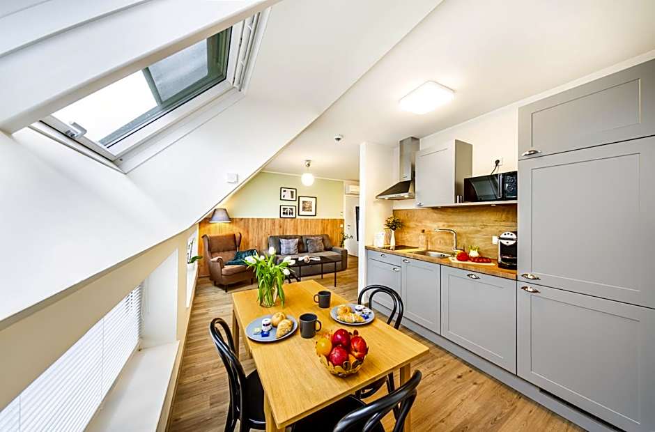 Jimmy's Apartments Lory