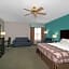 La Quinta Inn & Suites by Wyndham Knoxville East