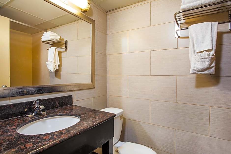 Howard Johnson by Wyndham North Plainfield