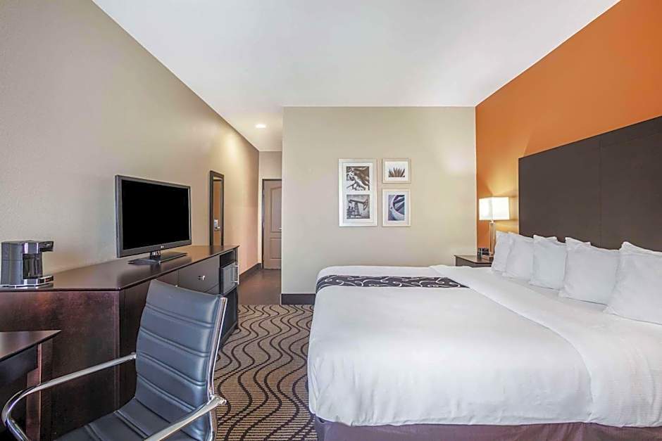 La Quinta Inn & Suites by Wyndham Beeville