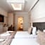 Royce Hotel
