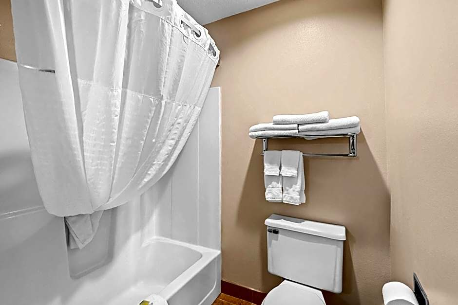 Super 8 by Wyndham Jefferson