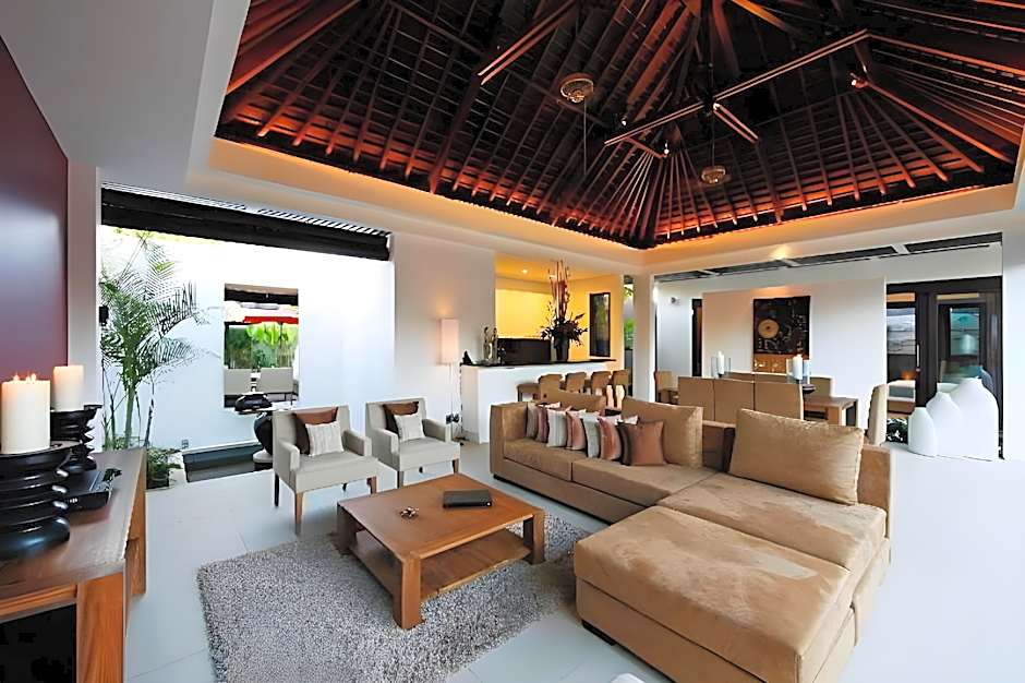 Chandra Bali Villas