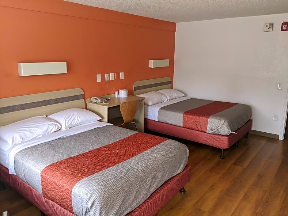 Rodeway Inn