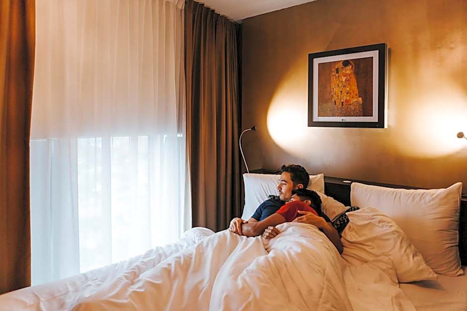 The Hague Teleport Hotel