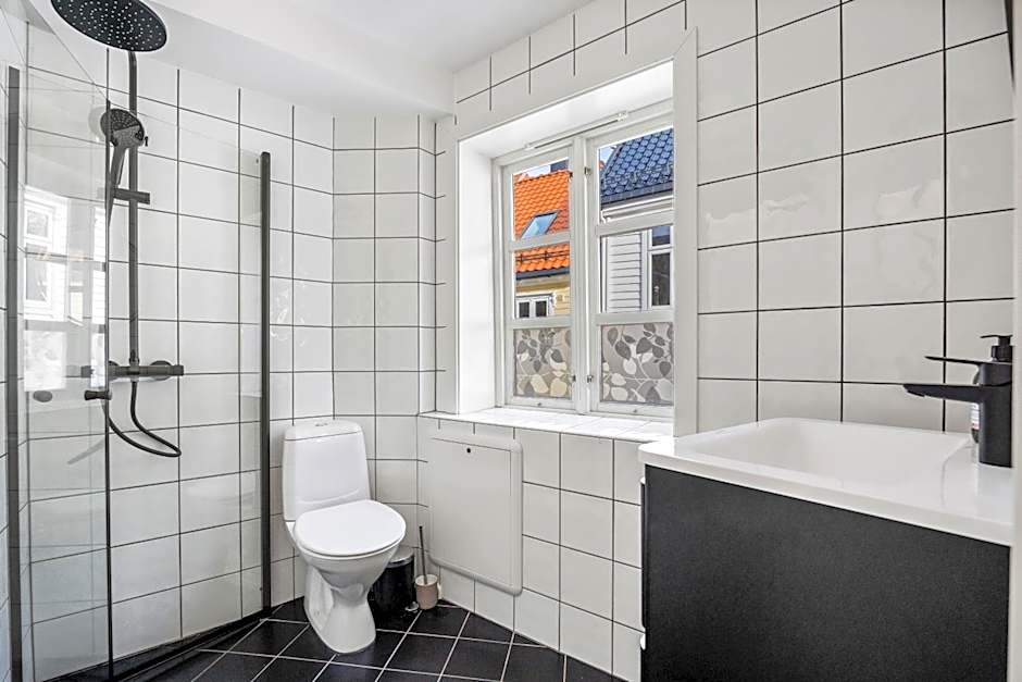 Homerentals Apartments - Behind Bryggen & historic cobblestone streets - 2 Floor renovated from february 2025