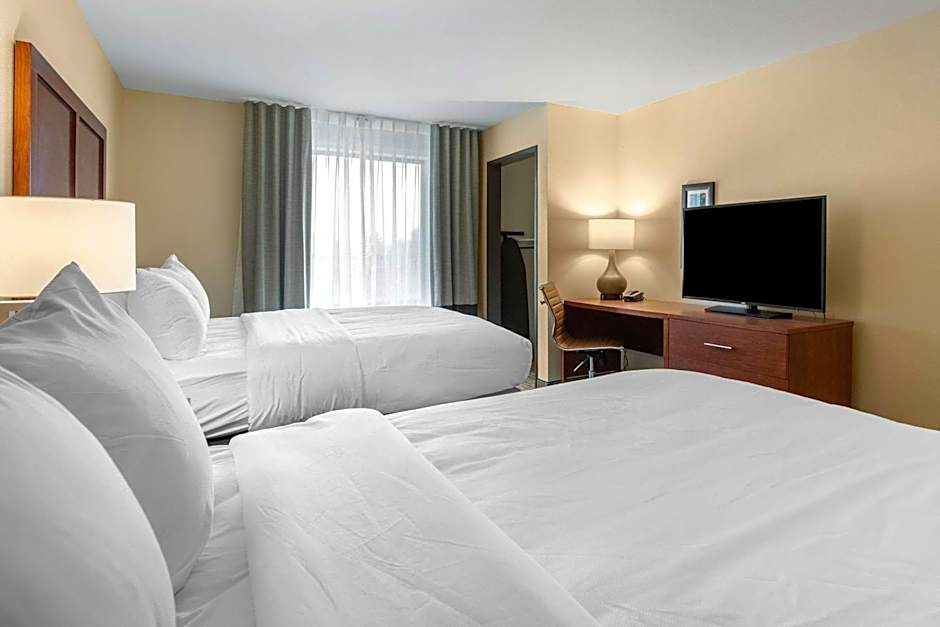 Comfort Inn & Suites Ames Near ISU Campus