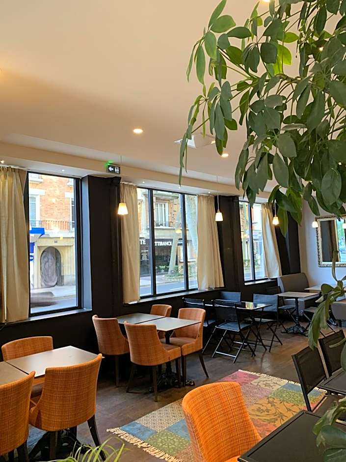 Hotel Sixteen Paris Montrouge