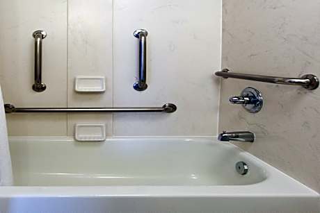 1 King Standard Communications Mobility Accessible Tub