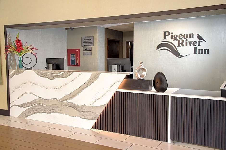 Pigeon River Inn