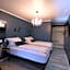 Hotel North