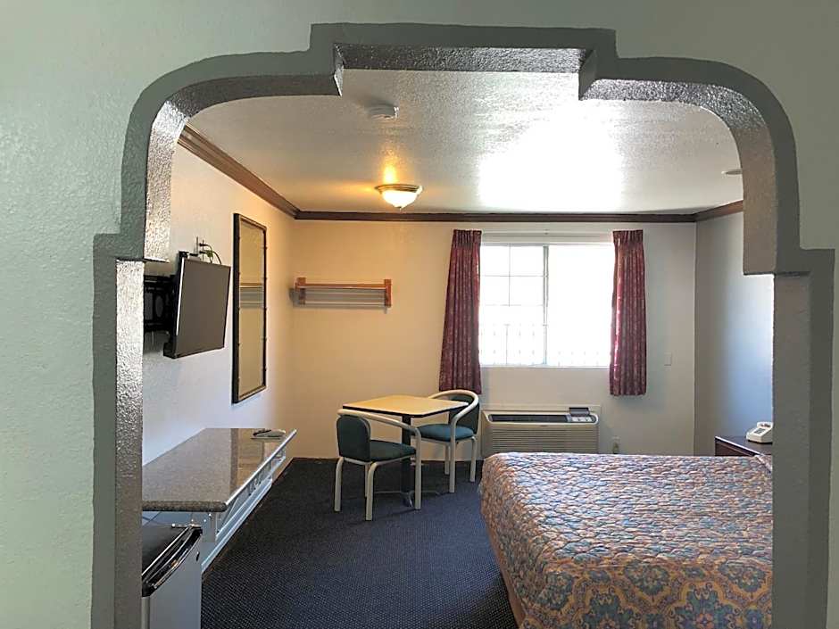Starlight Inn, Valley Blvd - Downtown LA