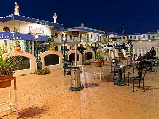 Atrium Inn