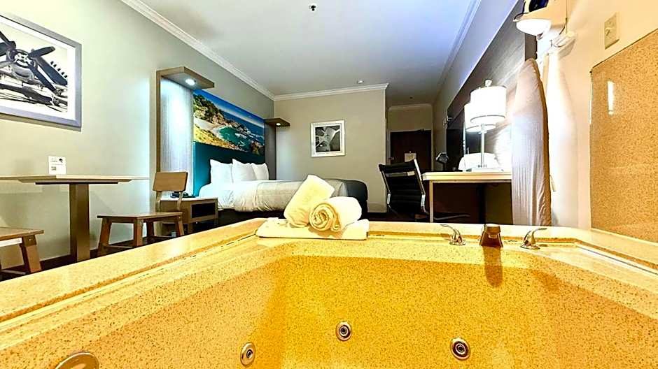 Quality Inn & Suites Los Angeles Airport - LAX