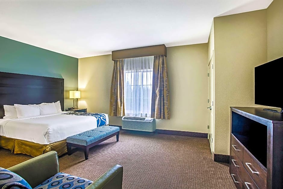 La Quinta Inn & Suites by Wyndham Karnes City