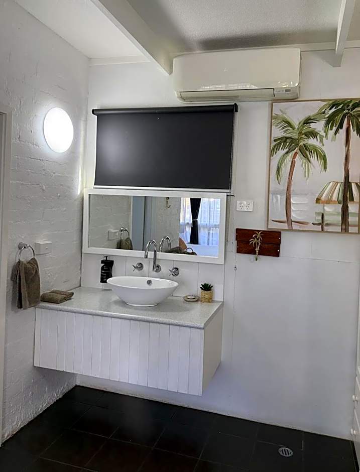 Mallacoota Hotel Motel