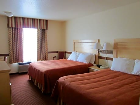 Queen Room with Two Queen Beds - Non-Smoking