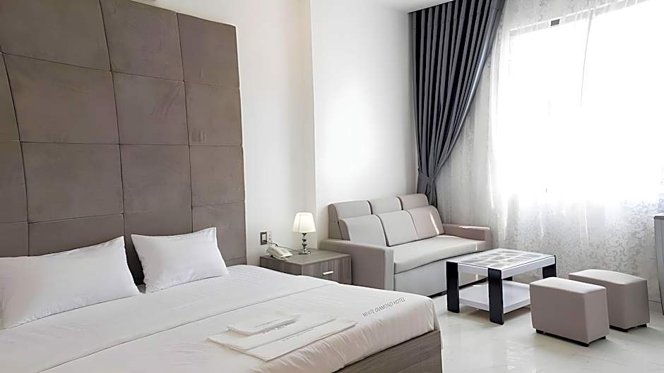 White Diamond Airport Hotel 